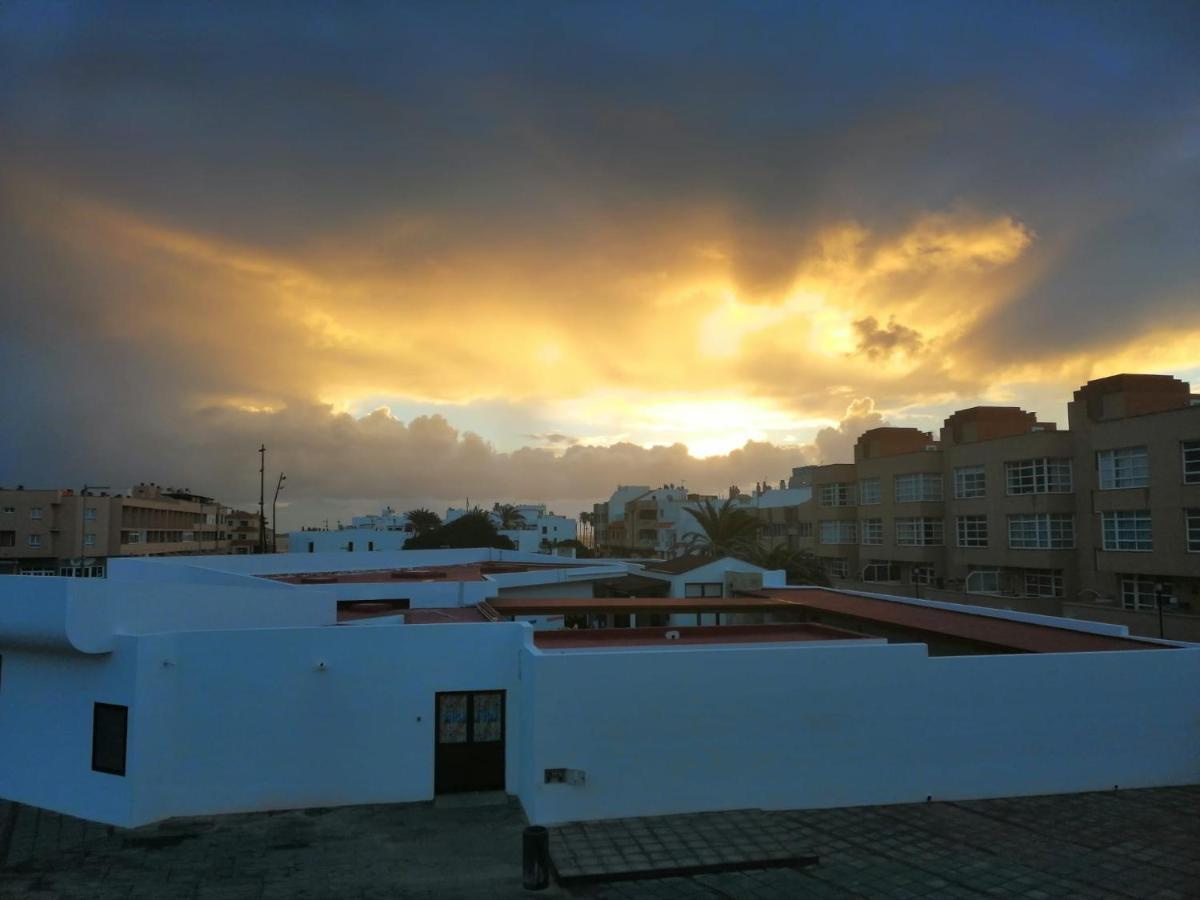 Modern Apartment With Sea Views In Corralejo Eksteriør billede