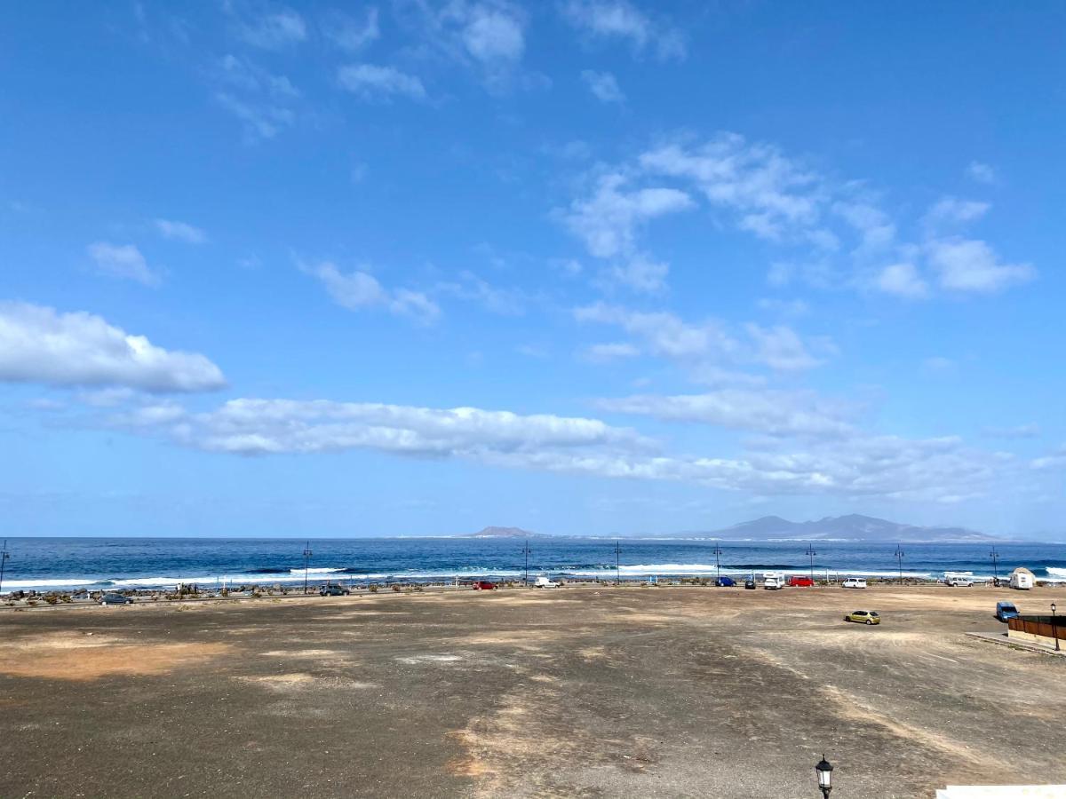 Modern Apartment With Sea Views In Corralejo Eksteriør billede